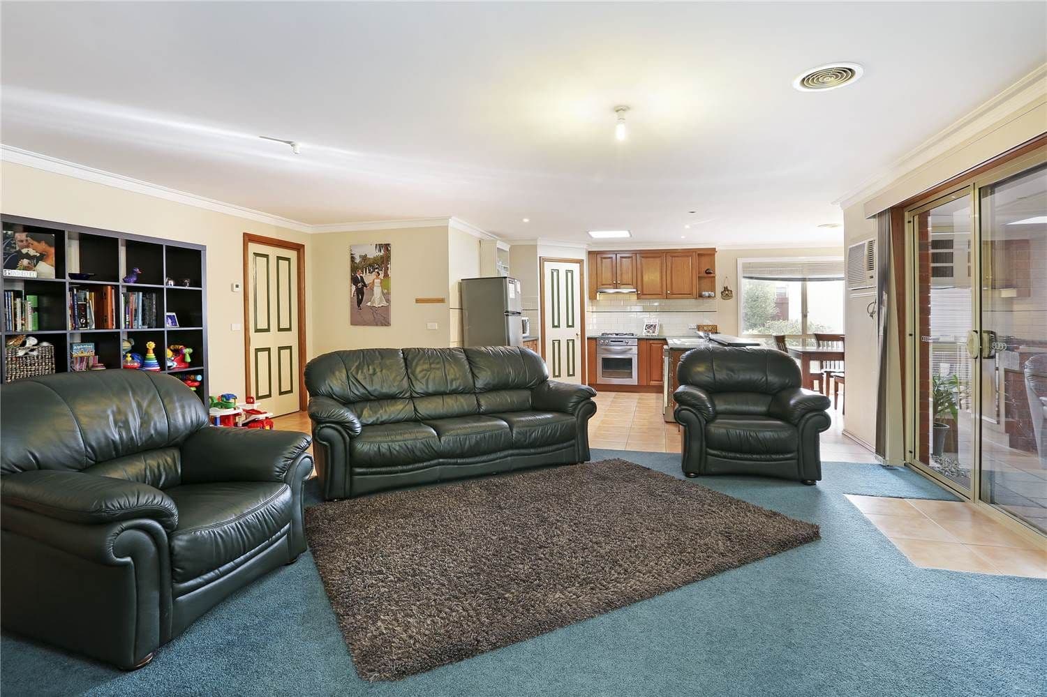 10  Honeyeater Court, LARA VIC 3212, Lara - Thumbnail 4
