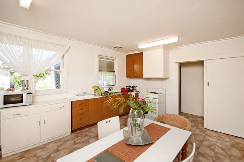 99 Corinella Street, BELL POST HILL VIC 3215, Bell Post Hill - Thumbnail 4