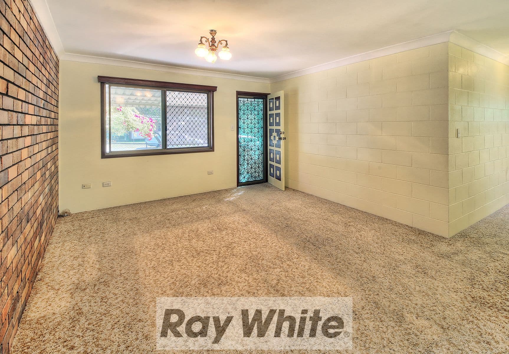 32 Ashvale Street, Kingston QLD 4114, Kingston - Thumbnail 2