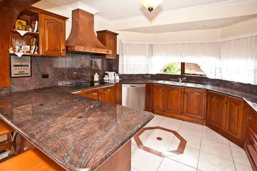 44 Grandview Road, WHEELERS HILL VIC 3150, Wheelers Hill - Thumbnail 2
