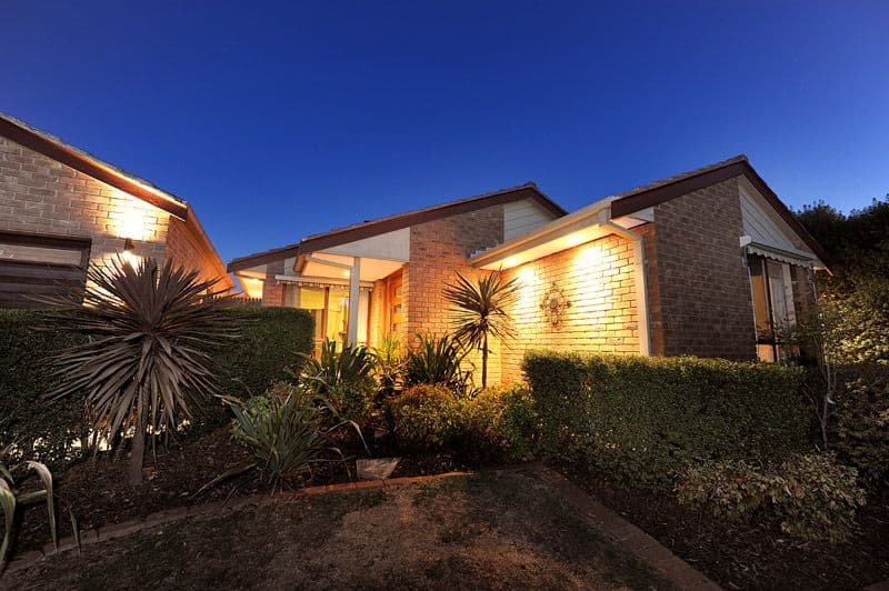 13 Whipbird Court, ROWVILLE VIC 3178, Rowville - Thumbnail 2