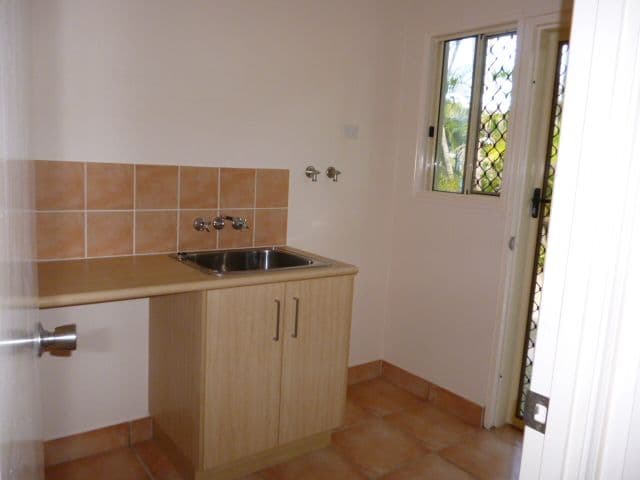 11 Trevally Street, Taylors Beach QLD 4850, Taylors Beach - Thumbnail 8