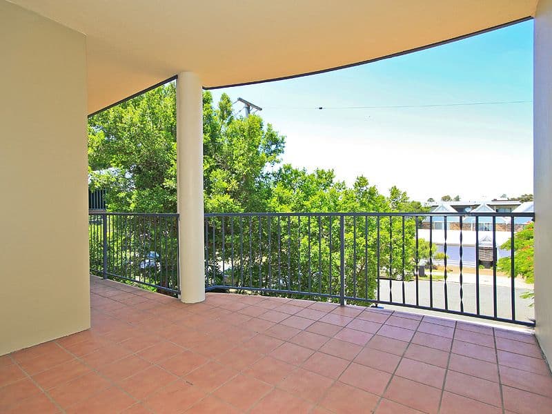 31 Rainey Street, CHERMSIDE QLD 4032, Chermside - Thumbnail 2