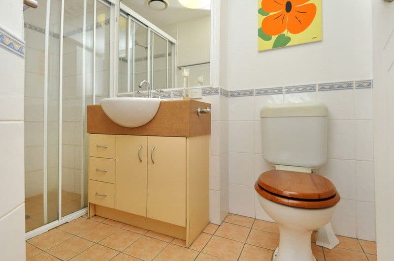 8-10 Burrows Street, BIGGERA WATERS QLD 4216, Biggera Waters - Thumbnail 8