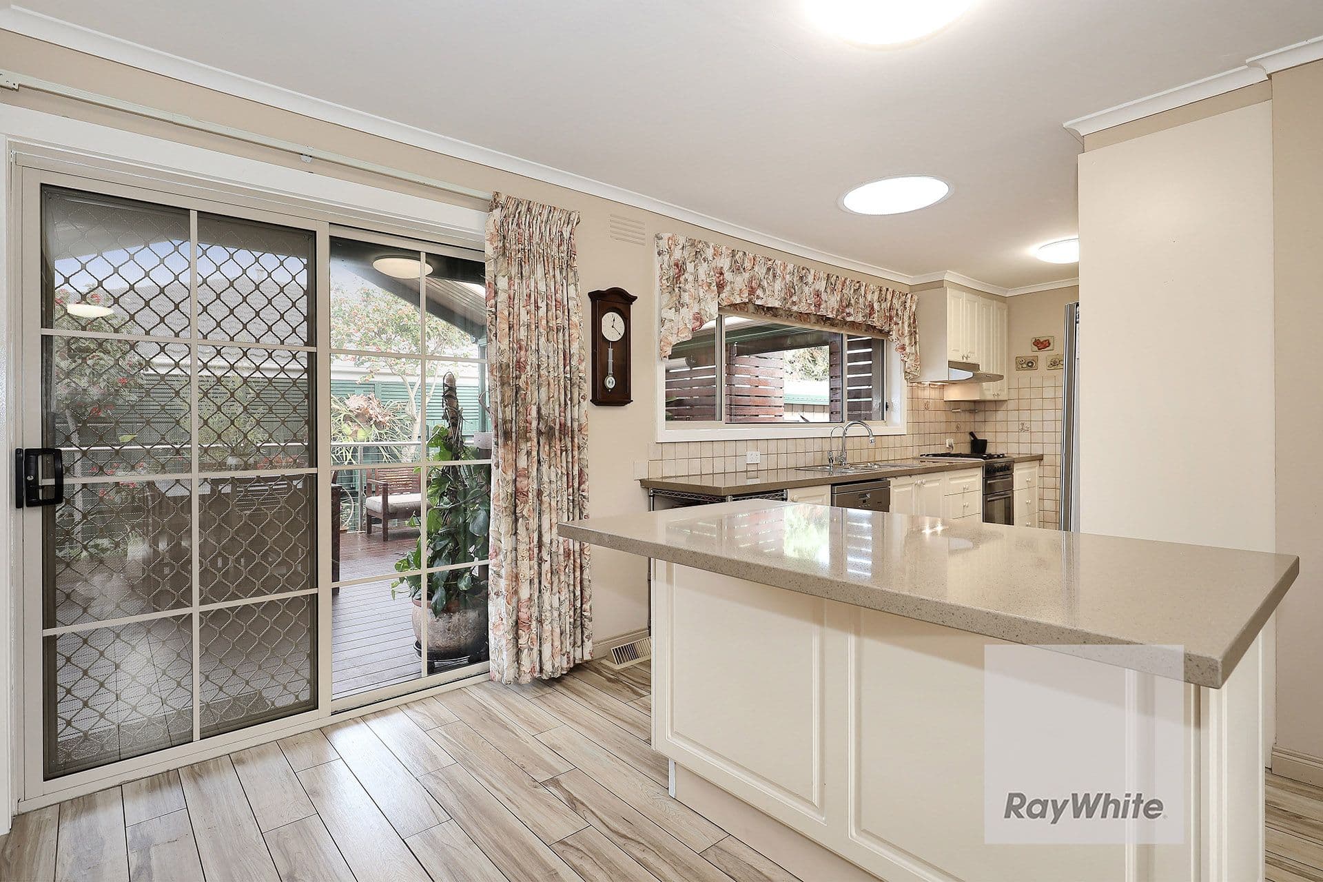 132 Carrick Drive, Gladstone Park VIC 3043, Gladstone Park - Thumbnail 6
