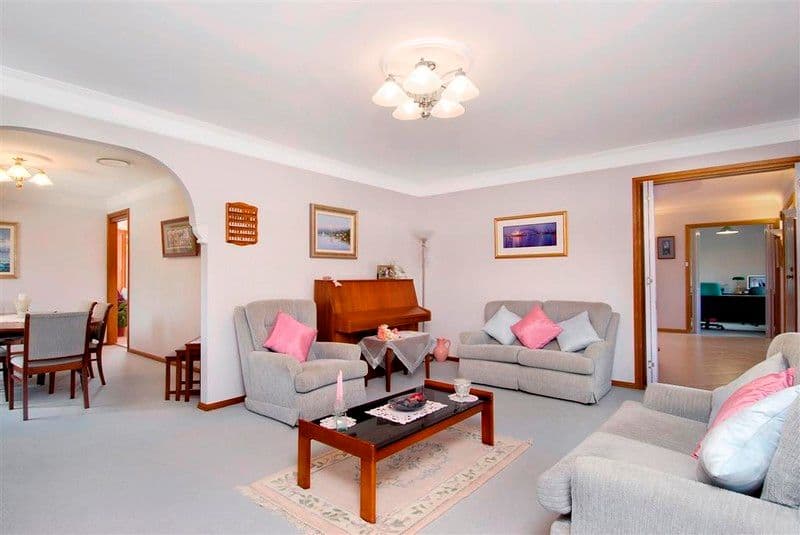 15 Bredon Avenue, WEST PENNANT HILLS NSW 2125, West Pennant Hills - Thumbnail 4