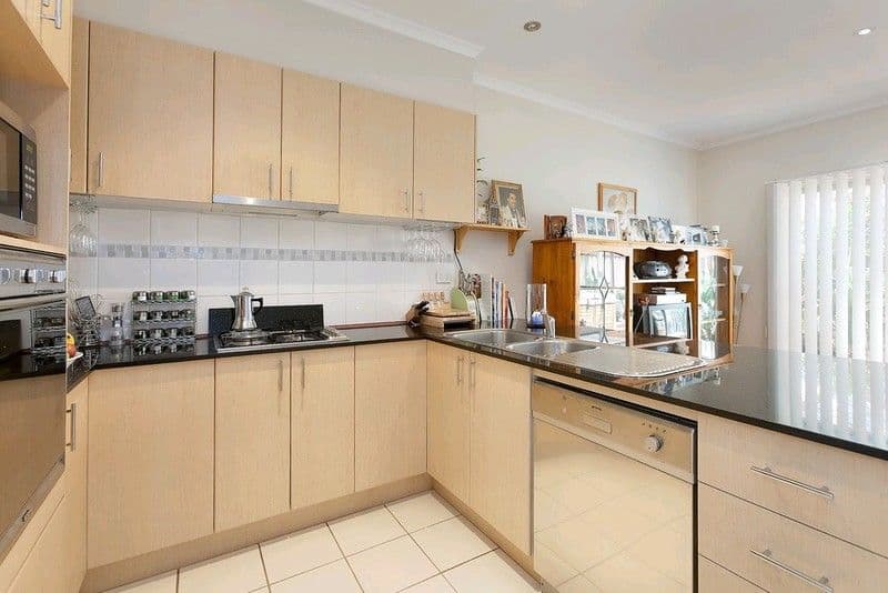6 St Laurent Rise, KNOXFIELD VIC 3180, Knoxfield - Thumbnail 2