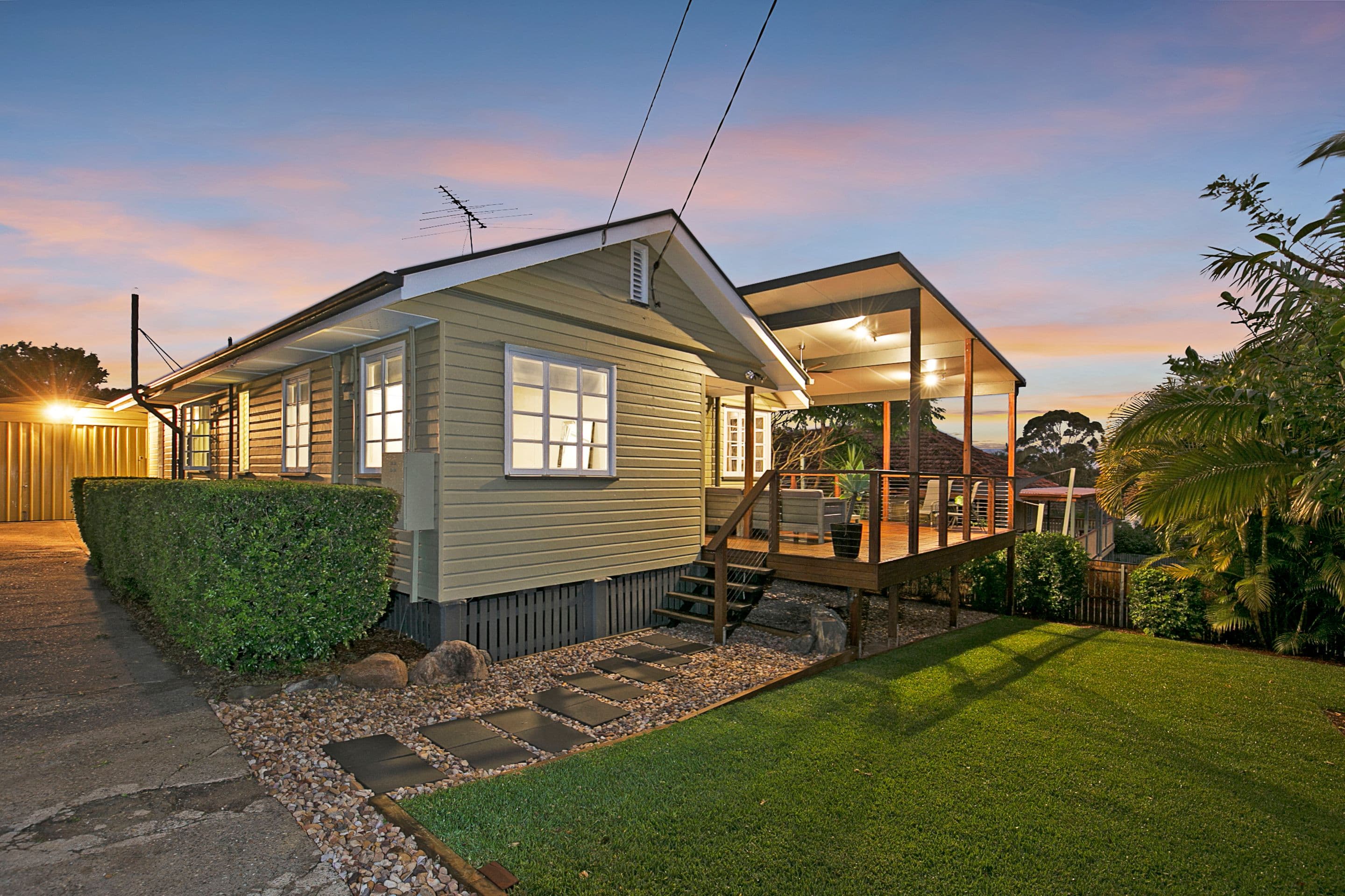 11 Dunbar Street, Mount Gravatt East QLD 4122, Mount Gravatt East - Thumbnail 2