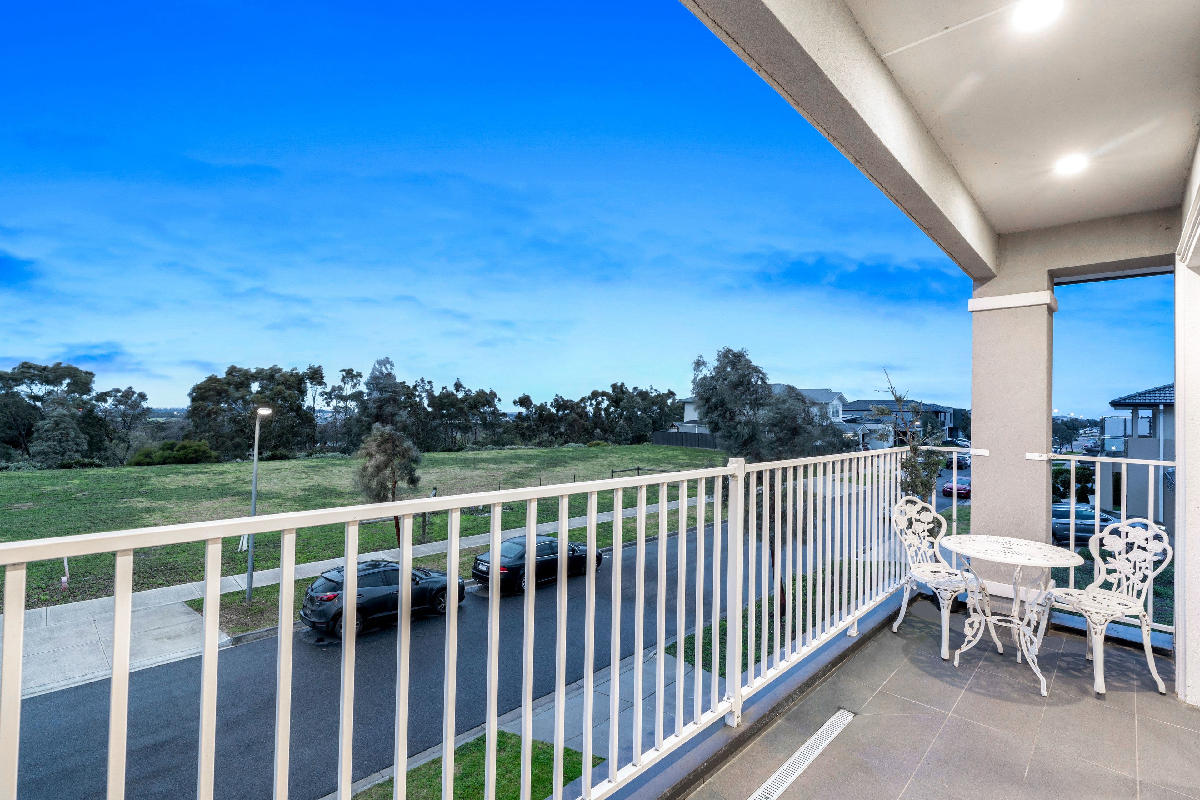 17 Scenery Drive, Craigieburn VIC 3064, Craigieburn - Thumbnail 8
