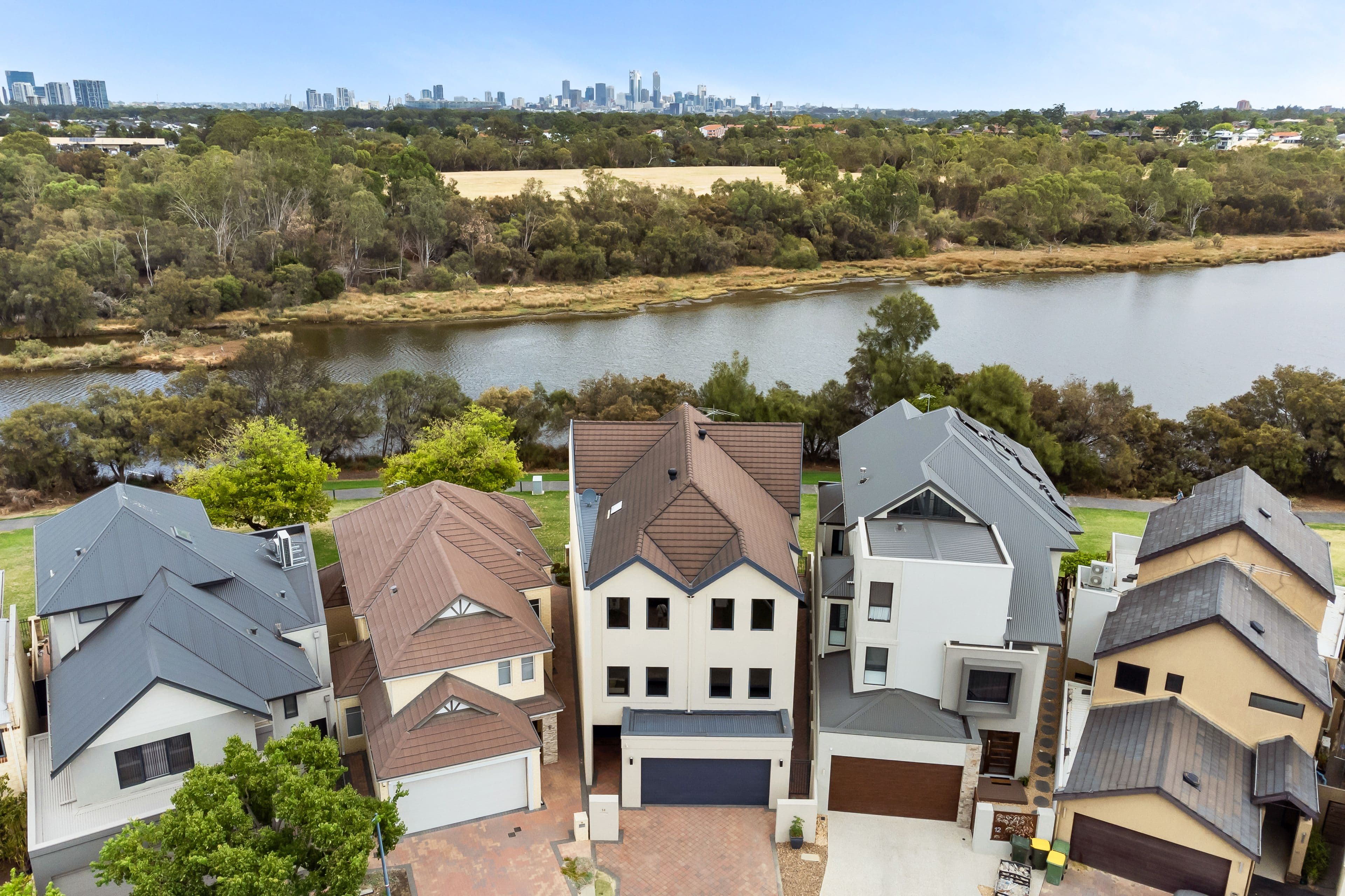 14 Riverina Drive, Ascot WA 6104, Ascot - Thumbnail 8