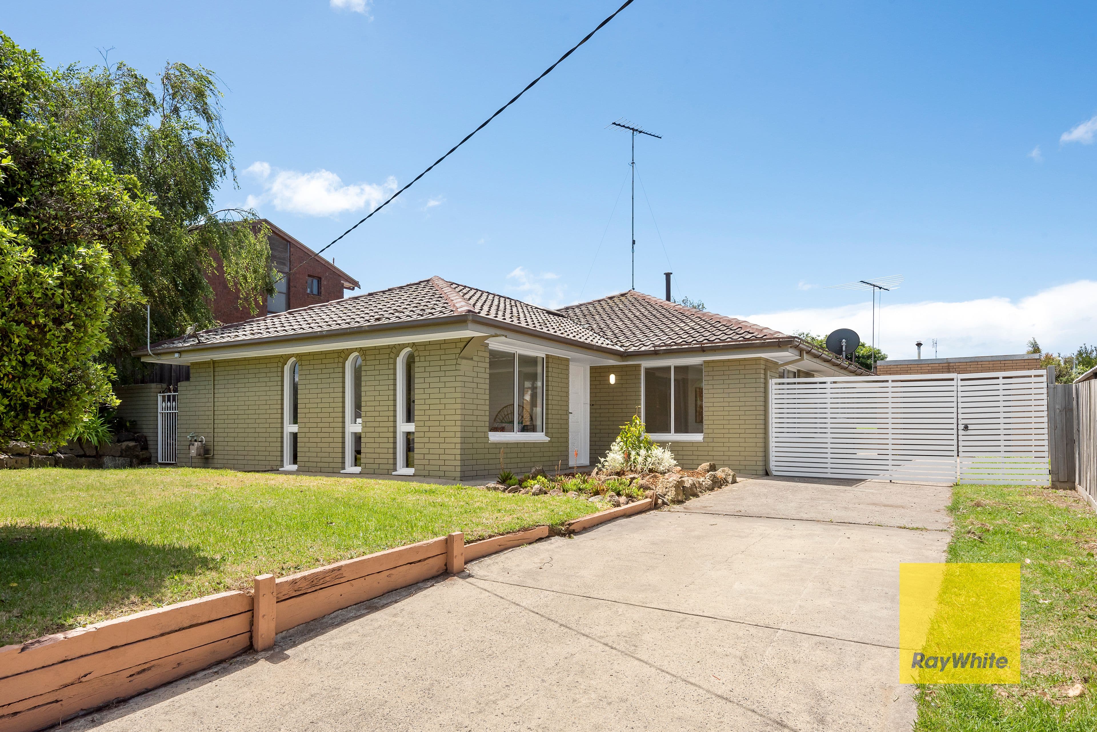 17 Bennett Street, Drysdale VIC 3222, Drysdale - Thumbnail 2