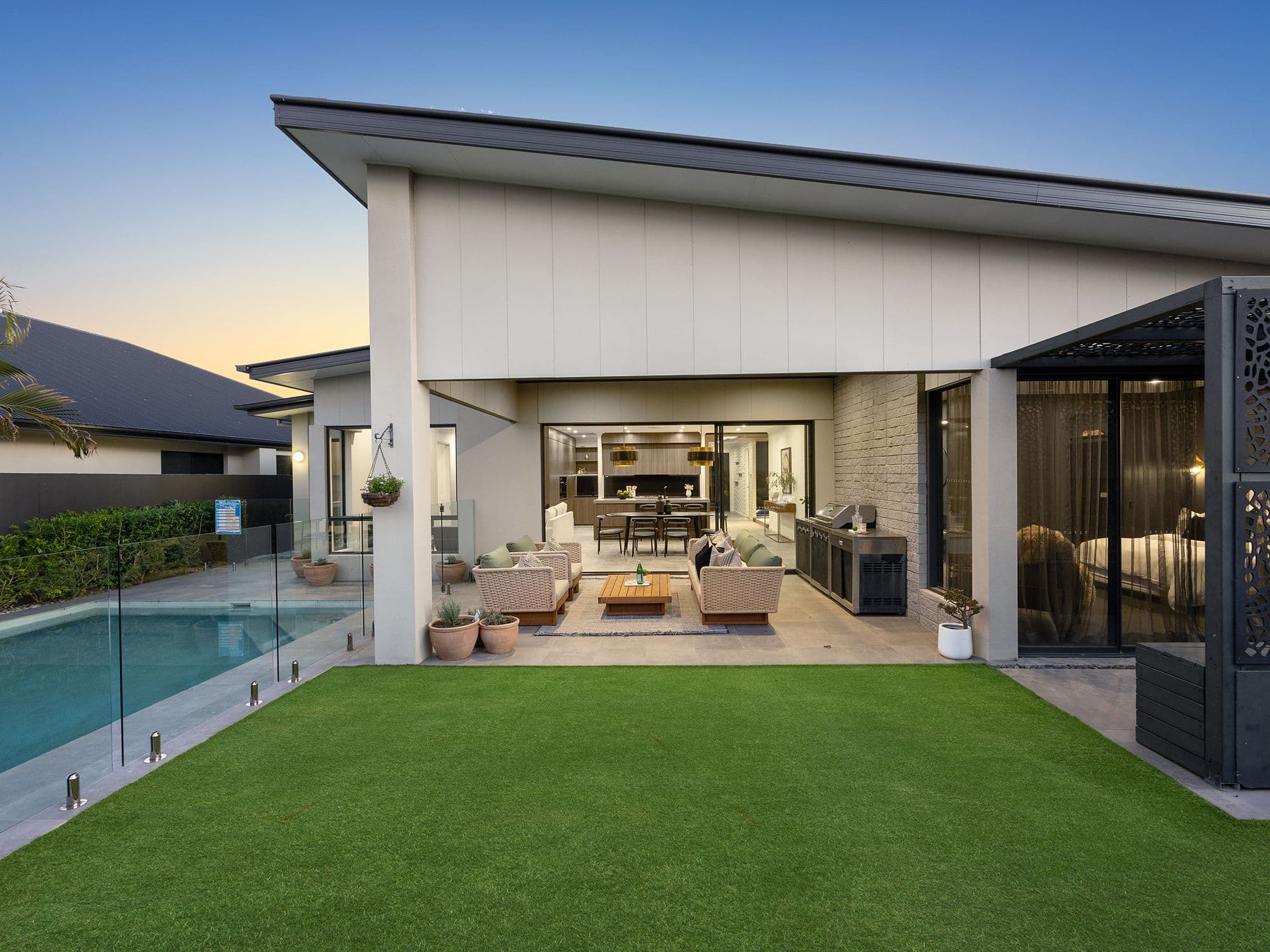 27 Harmony Crescent, South Ripley QLD 4306, South Ripley - Thumbnail 2