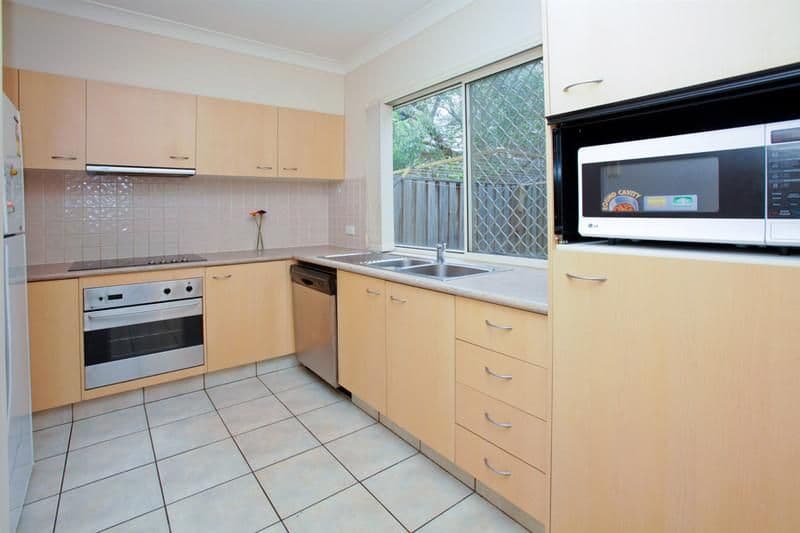 7 Stamford Street, YEERONGPILLY QLD 4105, Yeerongpilly - Thumbnail 2