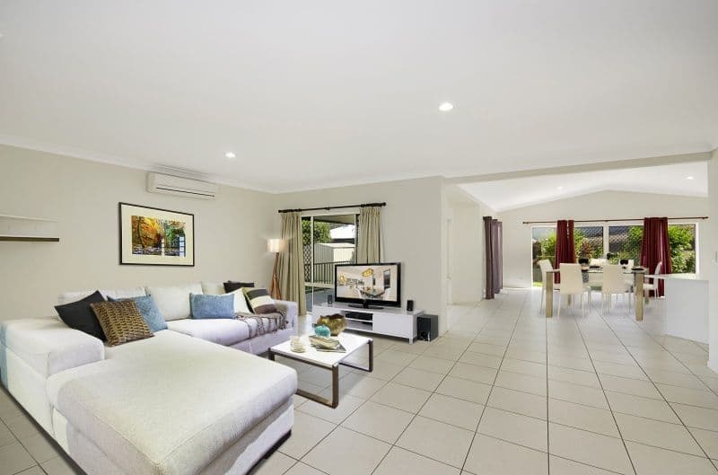 8 Palomar Court, MOUNT LOUISA QLD 4814, Mount Louisa - Thumbnail 2