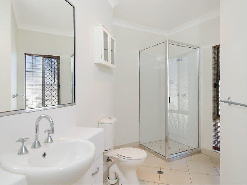 8 Palomar Court, MOUNT LOUISA QLD 4814, Mount Louisa - Thumbnail 6