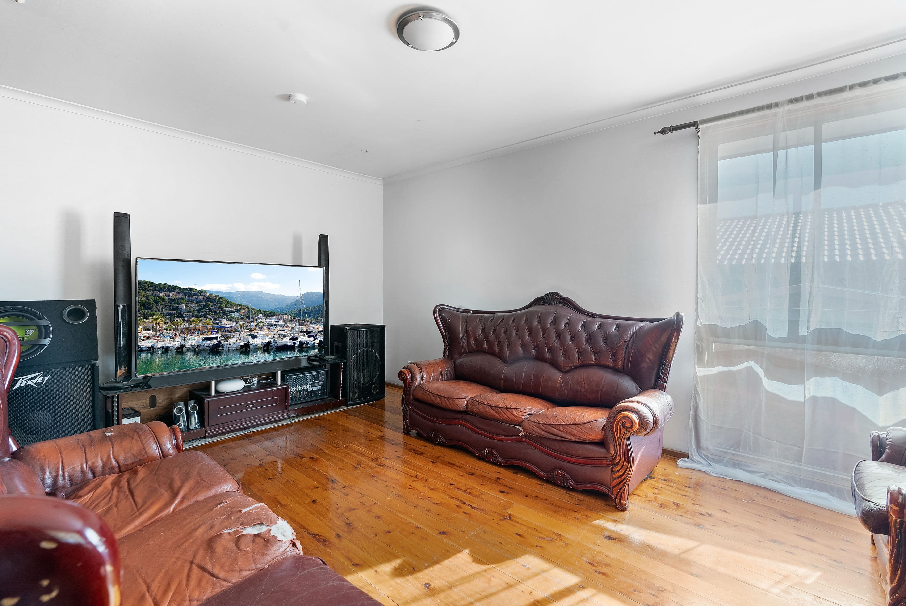 111 St Johns Road, Green Valley NSW 2168, Green Valley - Thumbnail 3