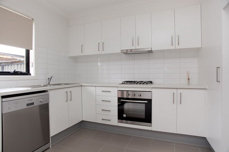 35 McCubbin Way, Mernda VIC 3754, Mernda - Thumbnail 2