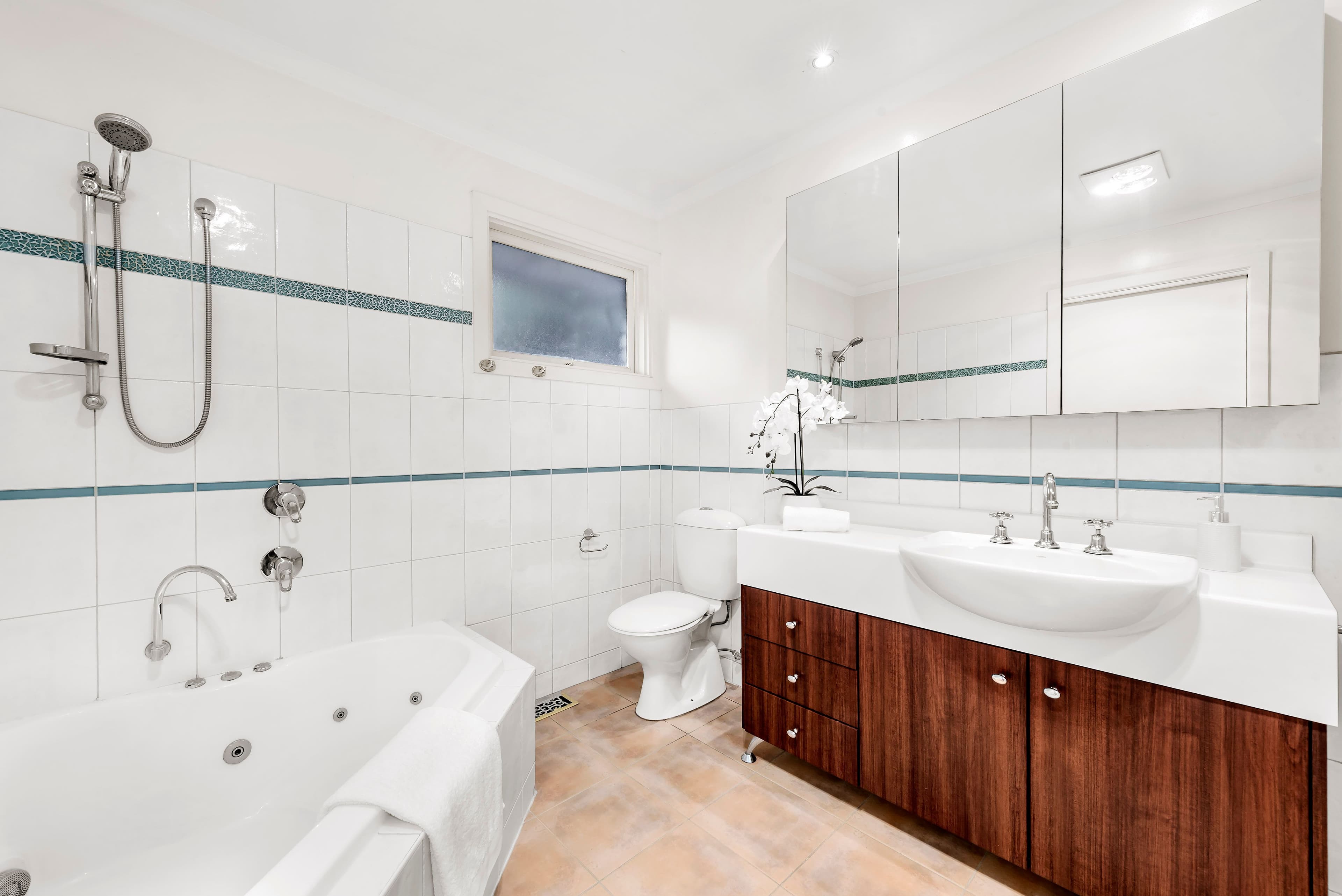 13 Bentley Street, Wantirna VIC 3152, Wantirna - Thumbnail 8