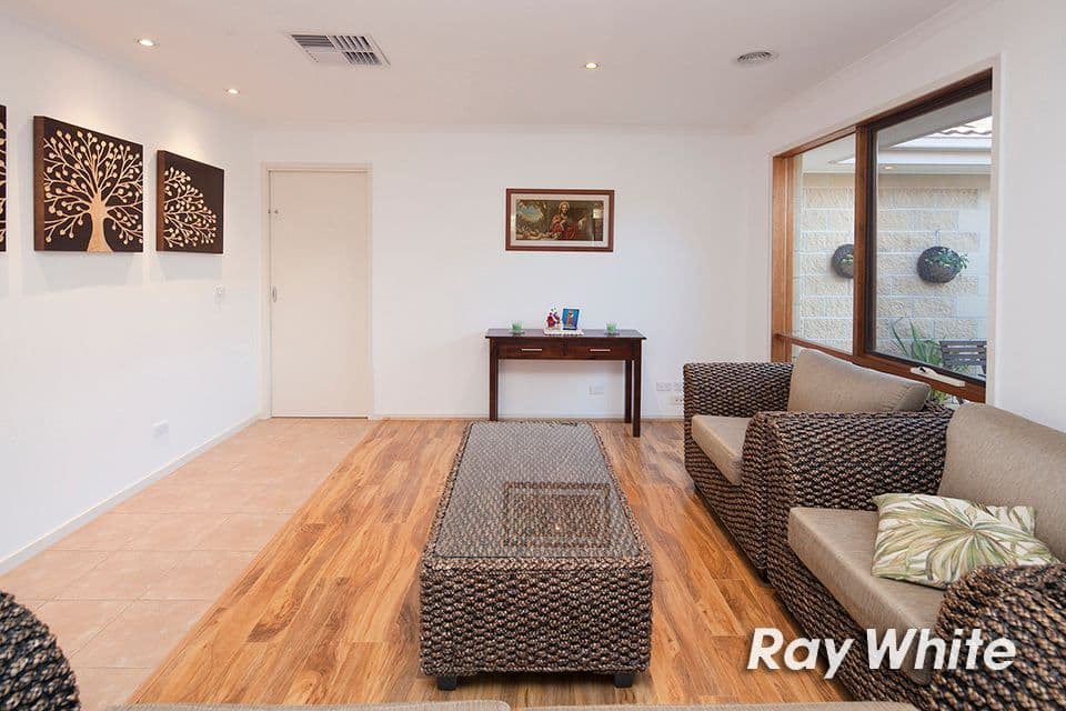 33 Trentham Way, Langwarrin VIC 3910, Langwarrin - Thumbnail 3