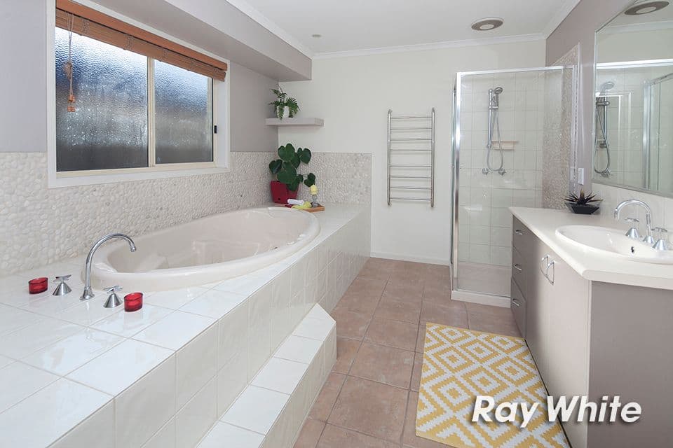 33 Trentham Way, Langwarrin VIC 3910, Langwarrin - Thumbnail 5