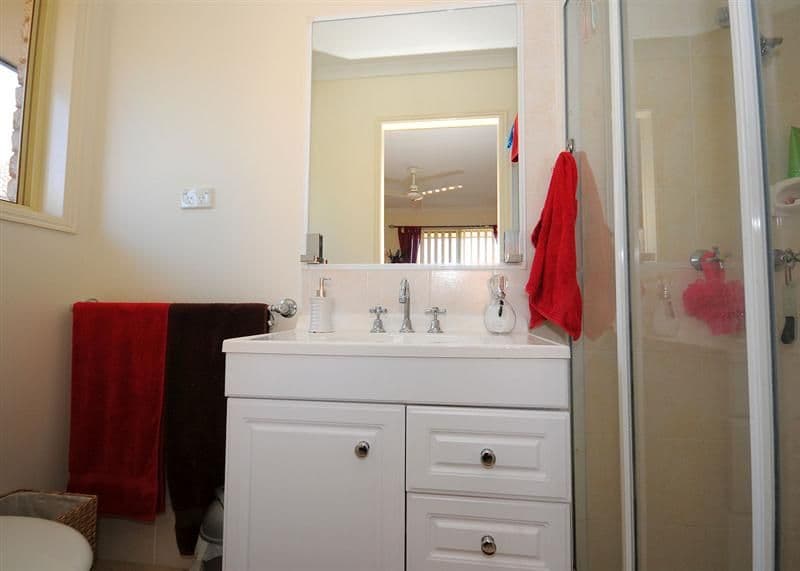 139 Colyton Street, TORQUAY QLD 4655, Torquay - Thumbnail 5