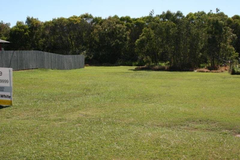 42 Brooksfield Drive, SARINA BEACH QLD 4737, Sarina Beach - Thumbnail 4
