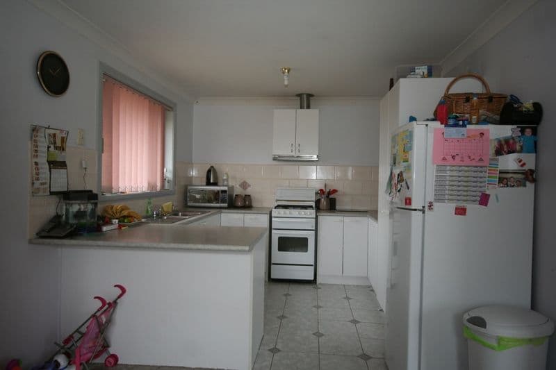 8 Cole Crescent, OBERON NSW 2787, Oberon - Thumbnail 2
