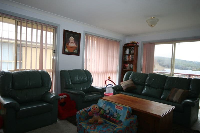 8 Cole Crescent, OBERON NSW 2787, Oberon - Thumbnail 6