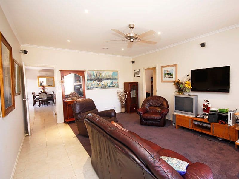 1 Petkel Parade, GROVEDALE VIC 3216, Grovedale - Thumbnail 3