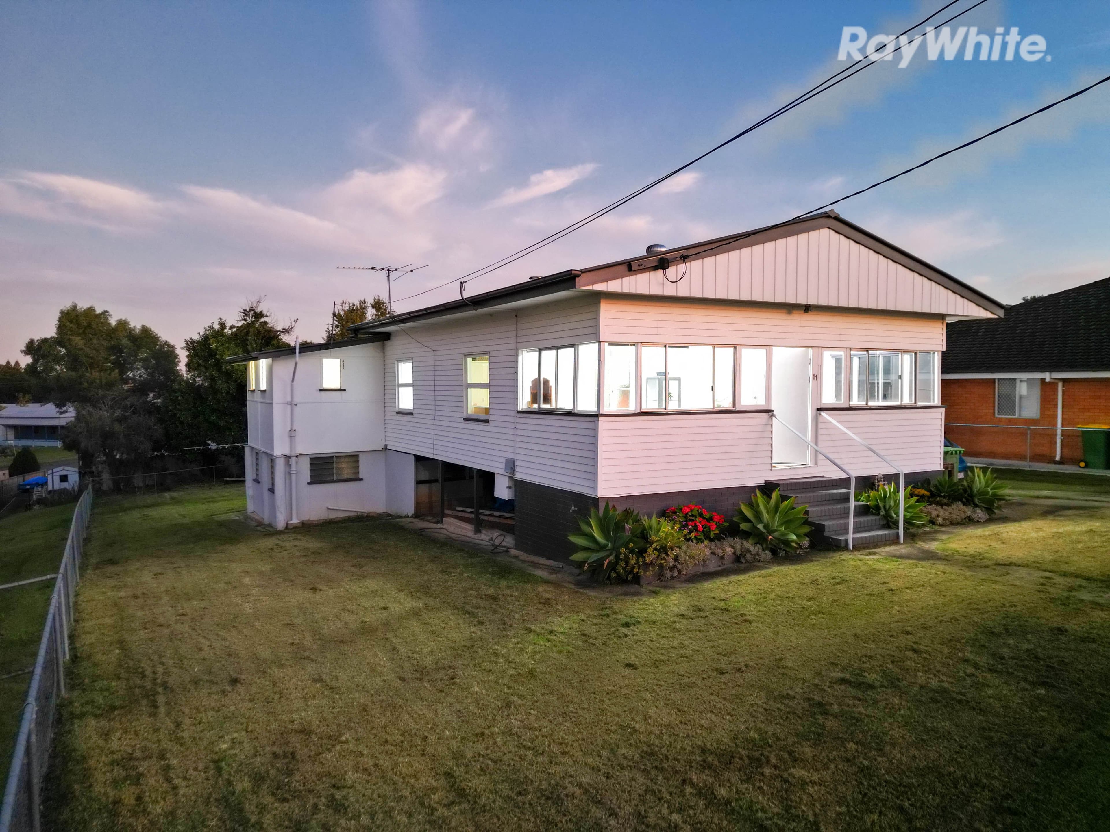 11 Albert Street, North Ipswich QLD 4305, North Ipswich - Image 1