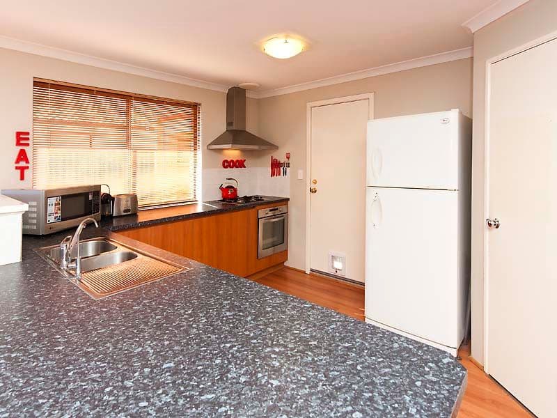11 Carmana Lane, WARNBRO WA 6169, Warnbro - Thumbnail 5