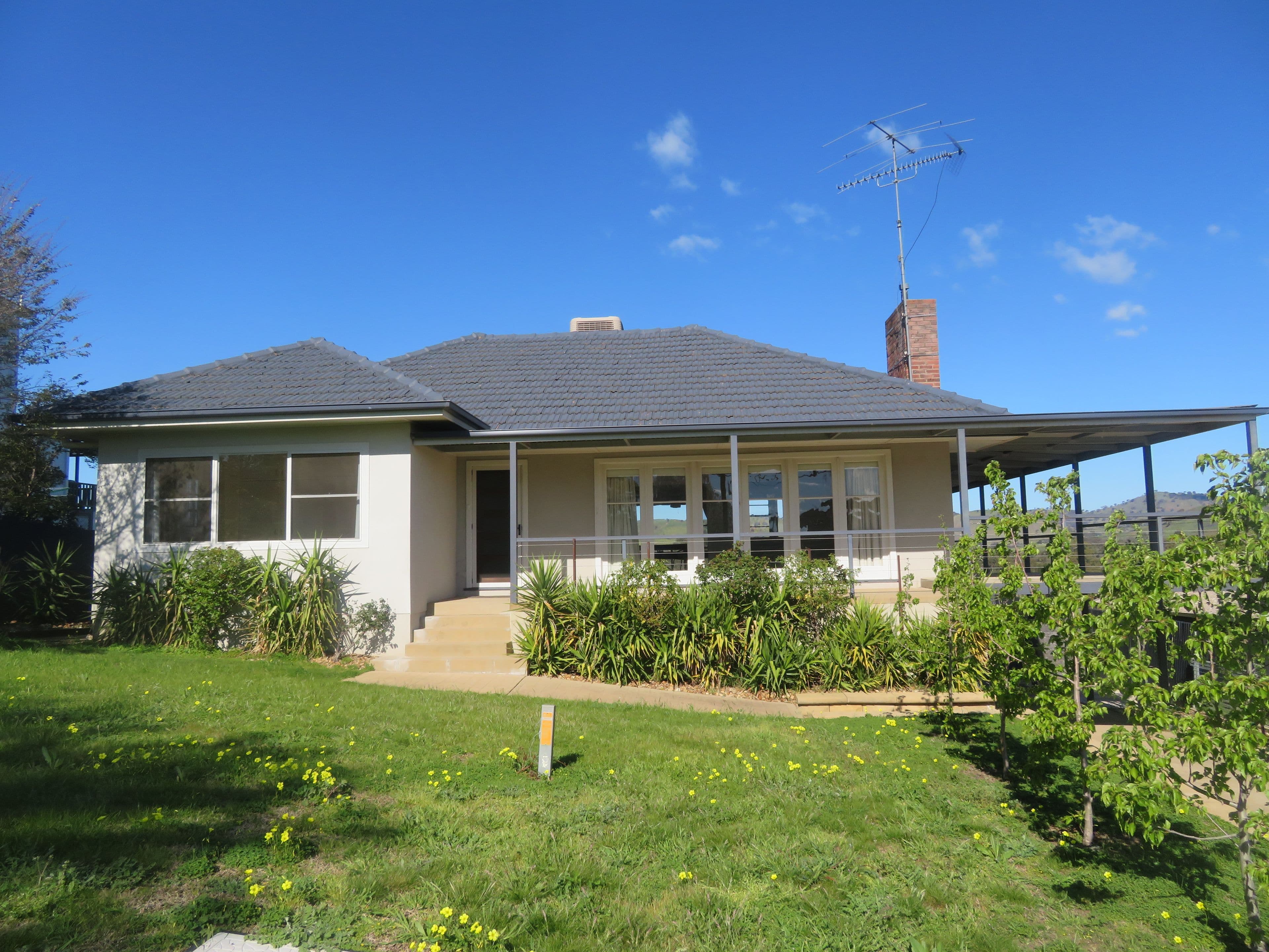 9 Virgil Street, Gundagai NSW 2722, Gundagai - Thumbnail 2
