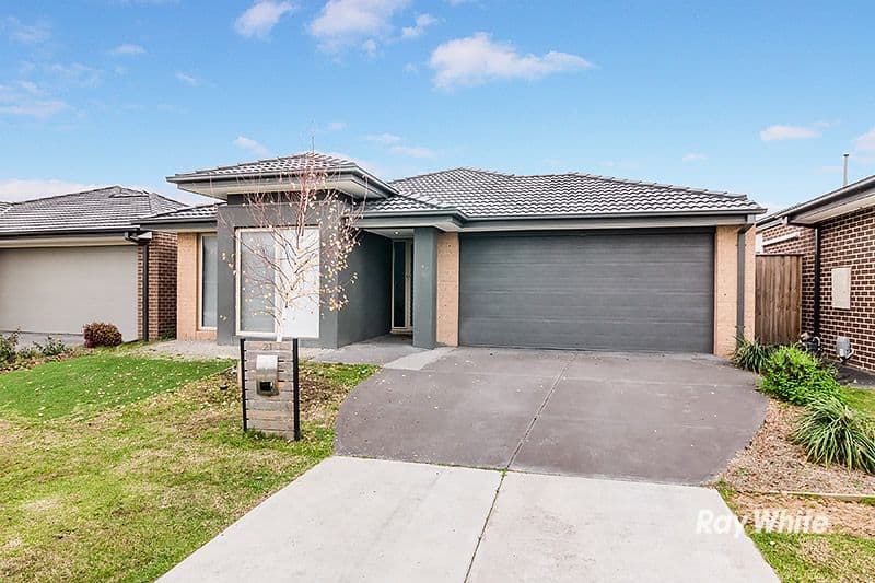21 Glenelg Street, Clyde North VIC 3978, Clyde North - Image 1