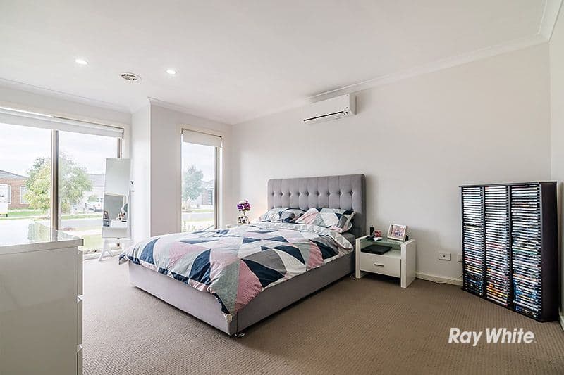 21 Glenelg Street, Clyde North VIC 3978, Clyde North - Thumbnail 2