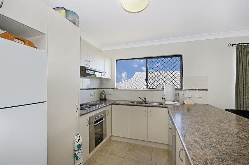 5 Cromwell Court, Mount Louisa QLD 4814, Mount Louisa - Thumbnail 2