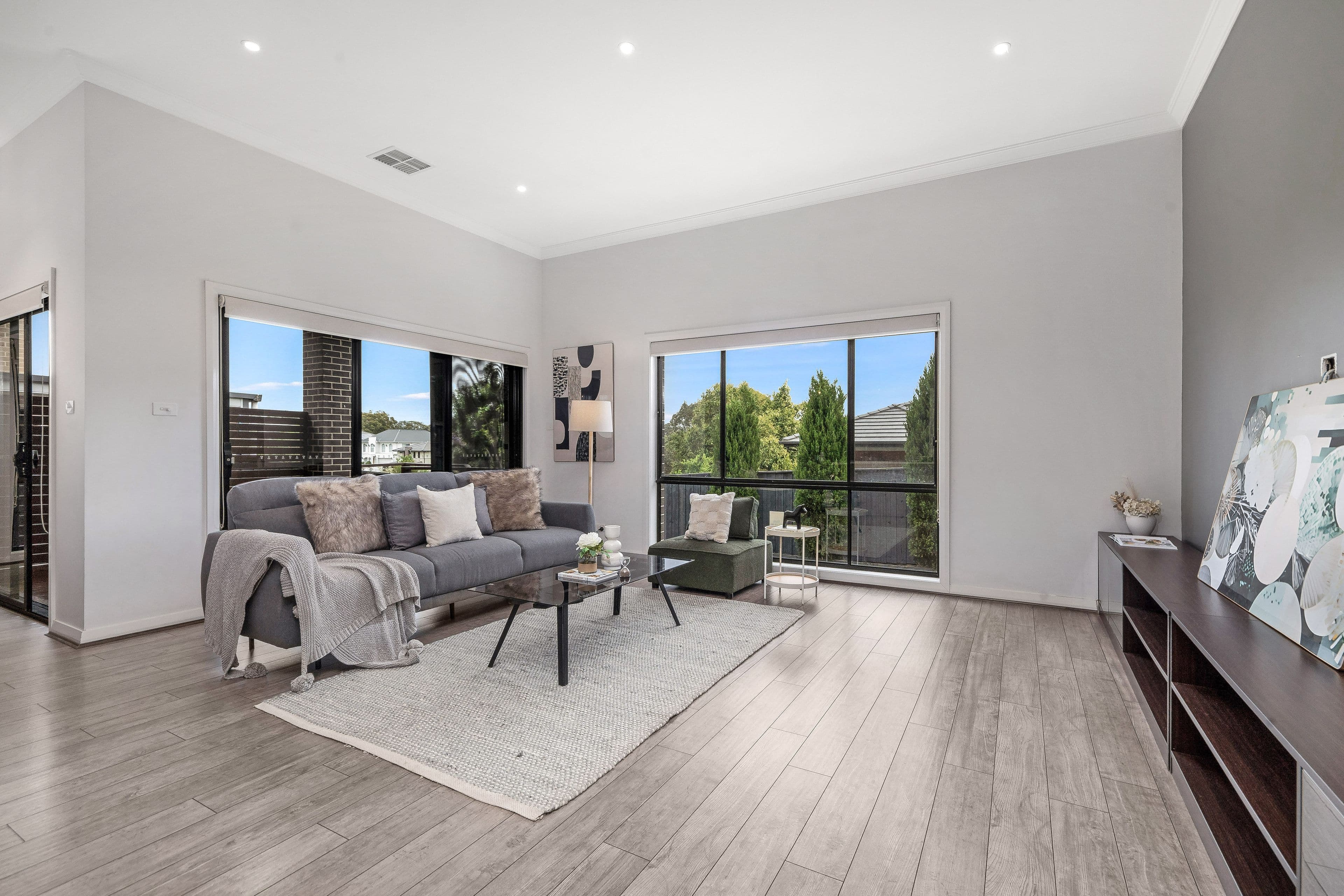 63 Rowe Drive, Potts Hill NSW 2143, Potts Hill - Thumbnail 2