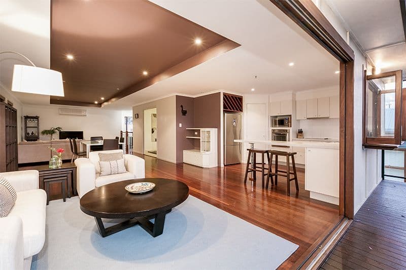 8 Simpsons Road, BARDON QLD 4065, Bardon - Thumbnail 5