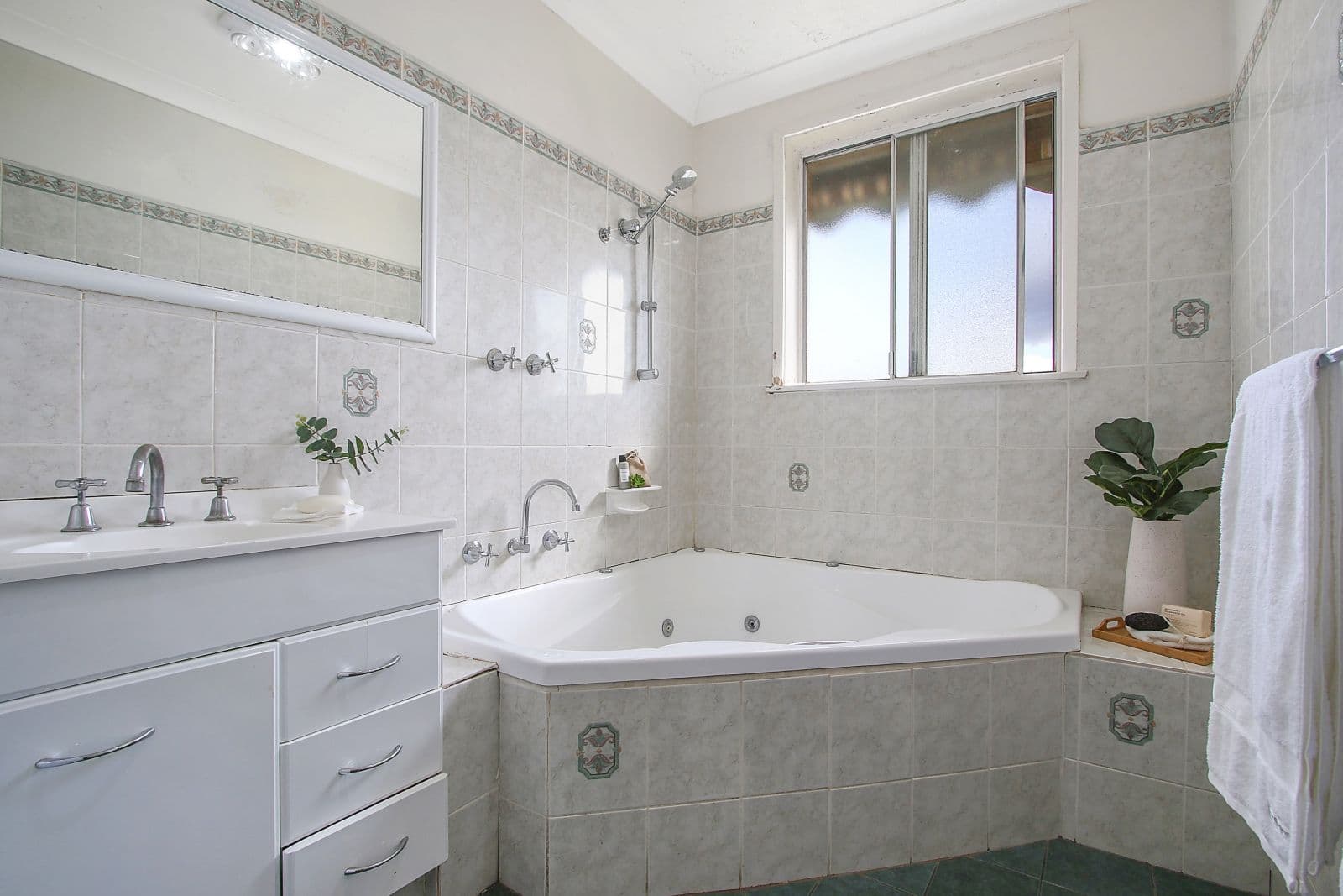 560 Seymour Street, Lavington NSW 2641, Lavington - Thumbnail 8
