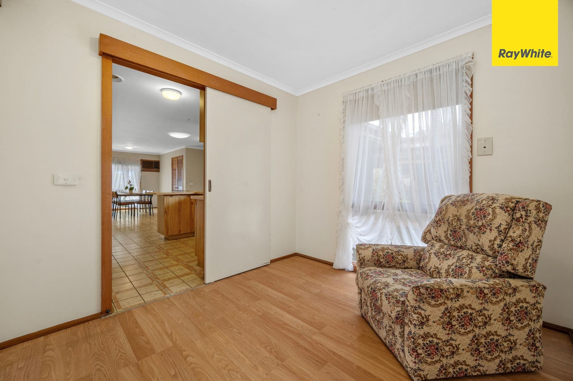 32 Bywater Street, Hillcrest QLD 4118, Hillcrest - Thumbnail 4