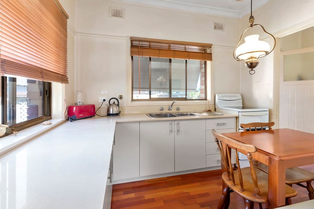45 Rowe Avenue, Lurnea - Thumbnail 3