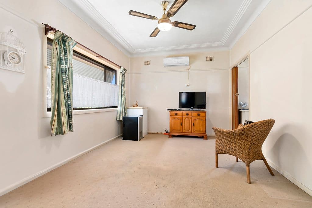 45 Rowe Avenue, Lurnea - Thumbnail 7