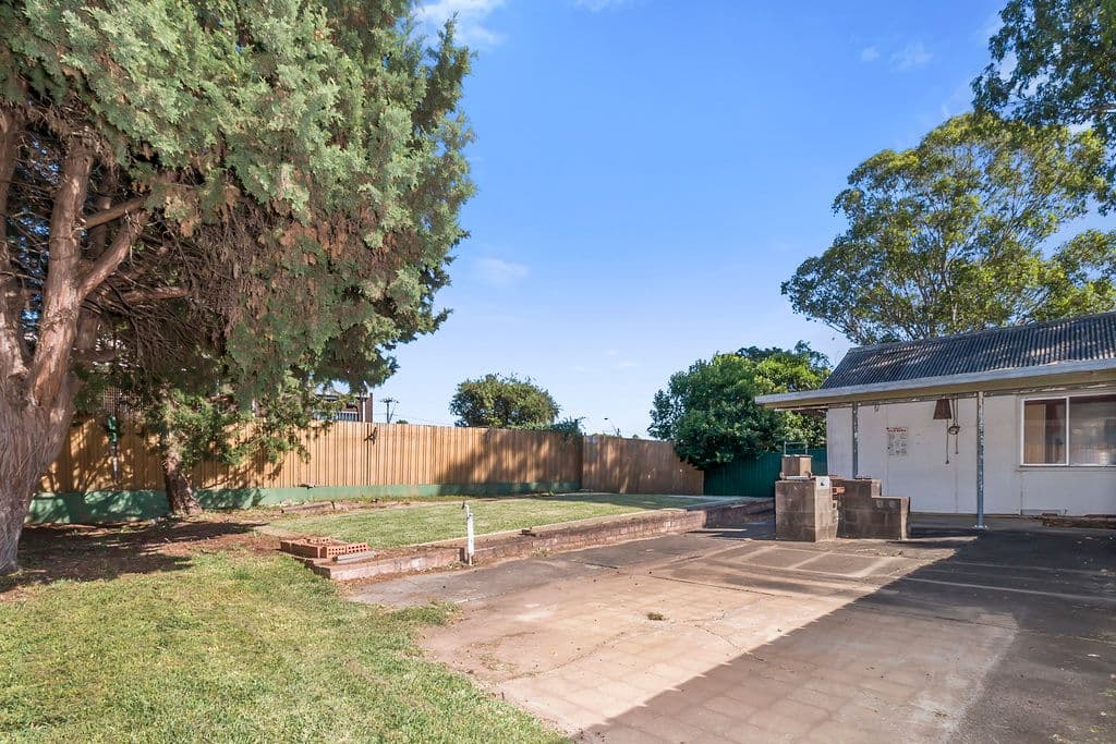 45 Rowe Avenue, Lurnea - Thumbnail 8