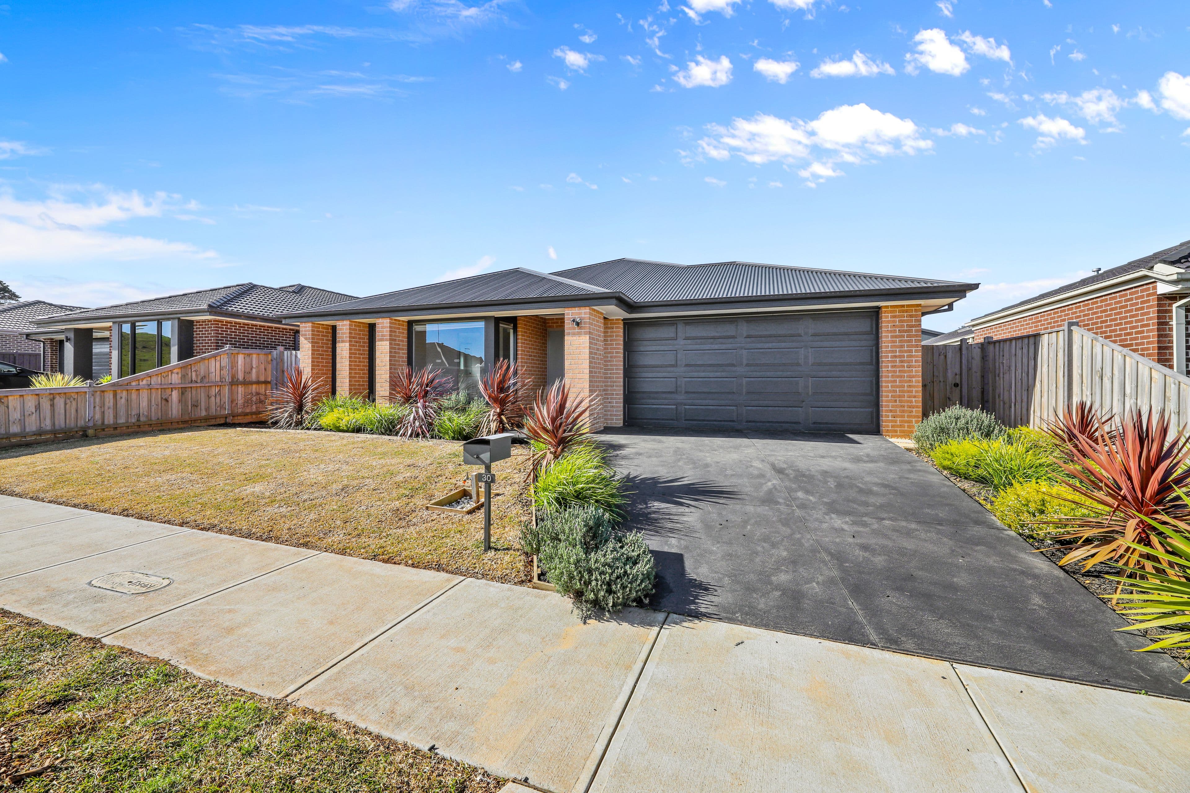30 Boyd Avenue, Warragul VIC 3820, Warragul - Thumbnail 3