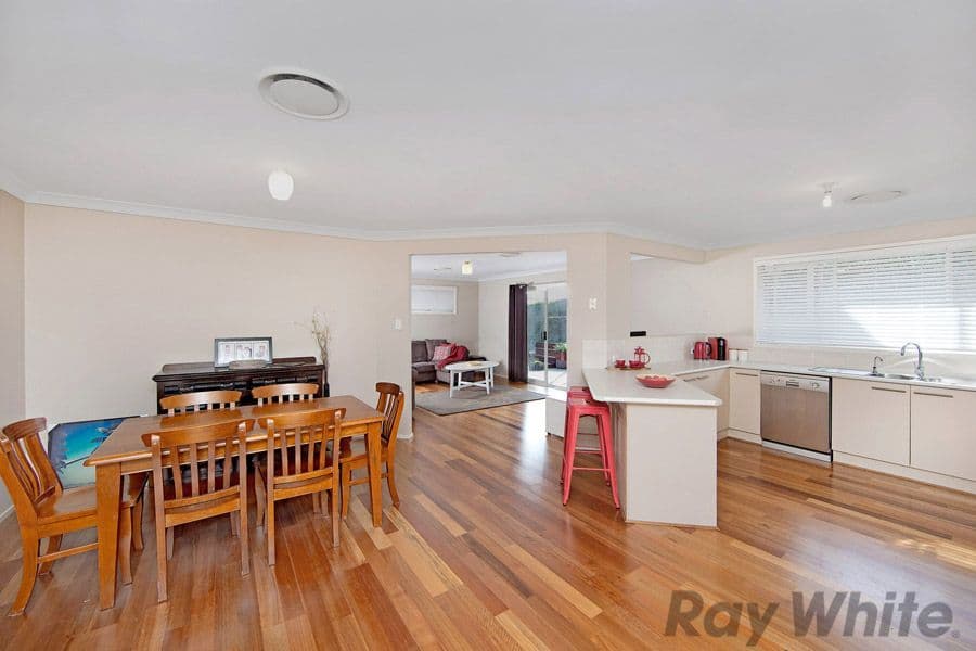 33 Mebbin Circuit, Woongarrah NSW 2259, Woongarrah - Thumbnail 2
