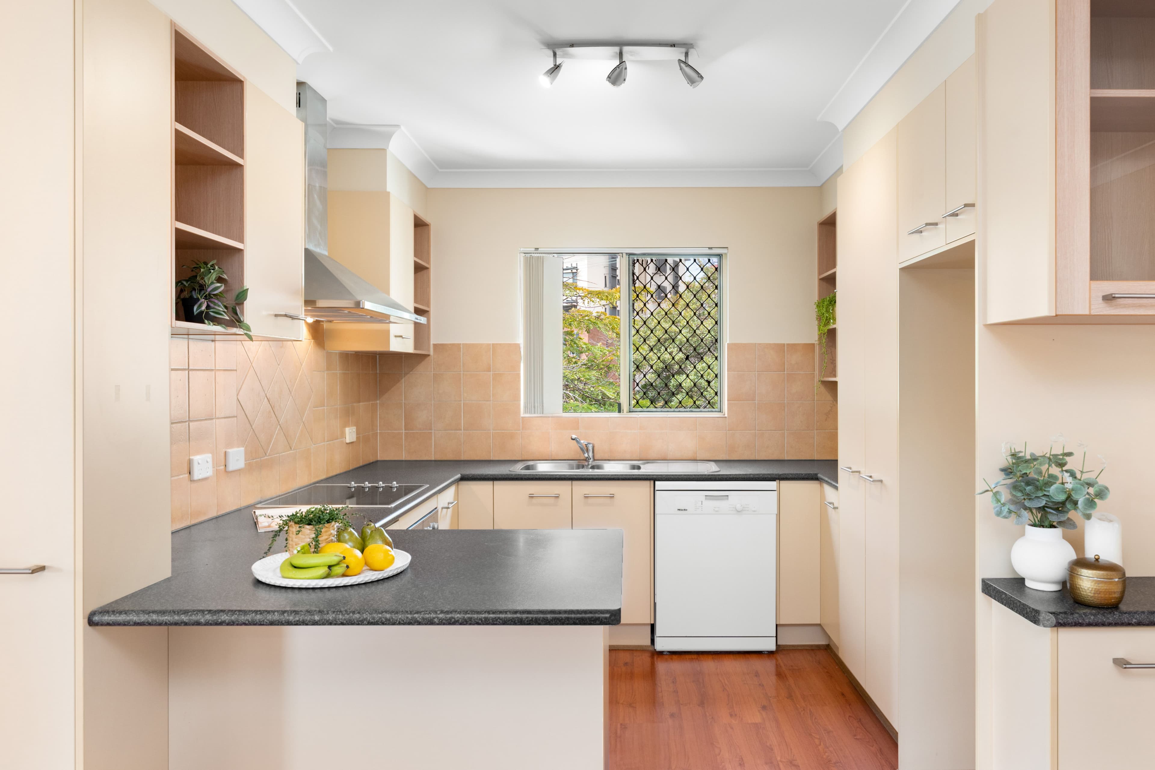 4 Bonney Avenue, Clayfield QLD 4011, Clayfield - Thumbnail 2