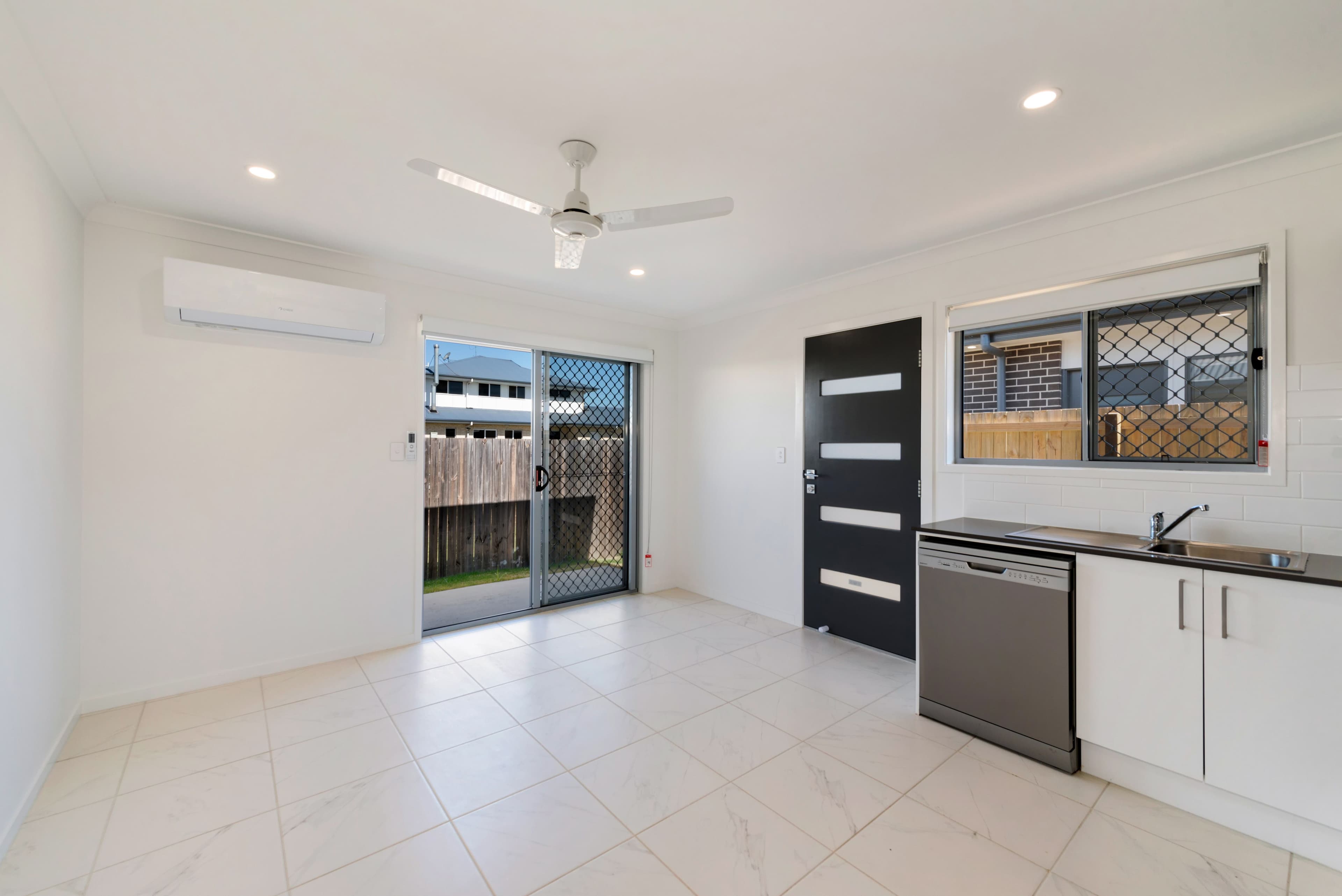24 Rainbird Circuit, Logan Reserve QLD 4133, Logan Reserve - Thumbnail 7