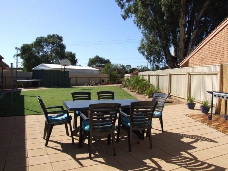11 Myrtle Court, PARAFIELD GARDENS SA 5107, Parafield Gardens - Thumbnail 2