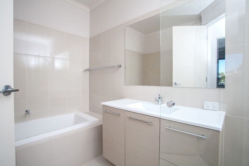 53 Douglas Drive, MAWSON LAKES SA 5095, Mawson Lakes - Thumbnail 4