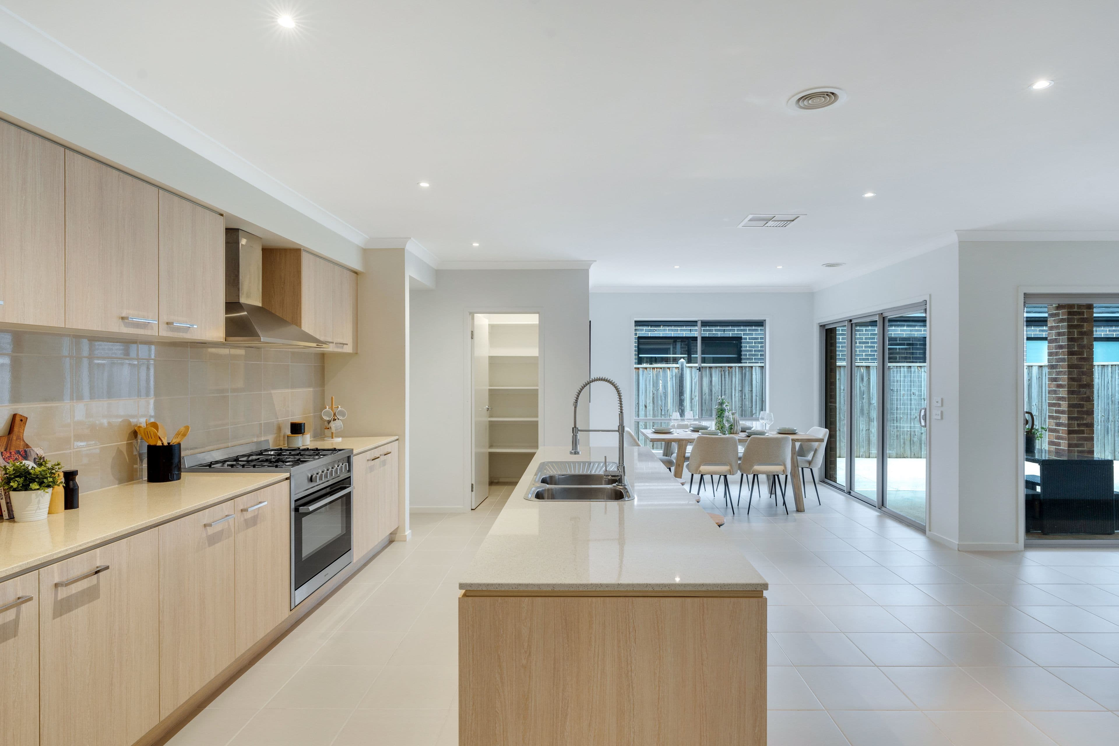 14 Bedgebury Street, Mickleham VIC 3064, Mickleham - Thumbnail 4