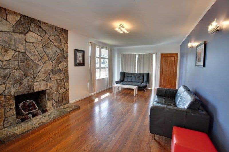 23  Joan Street, BURLEIGH WATERS QLD 4220, Burleigh Waters - Thumbnail 3
